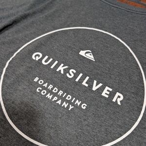 Quiksilver‎ Gray T-Shirt
